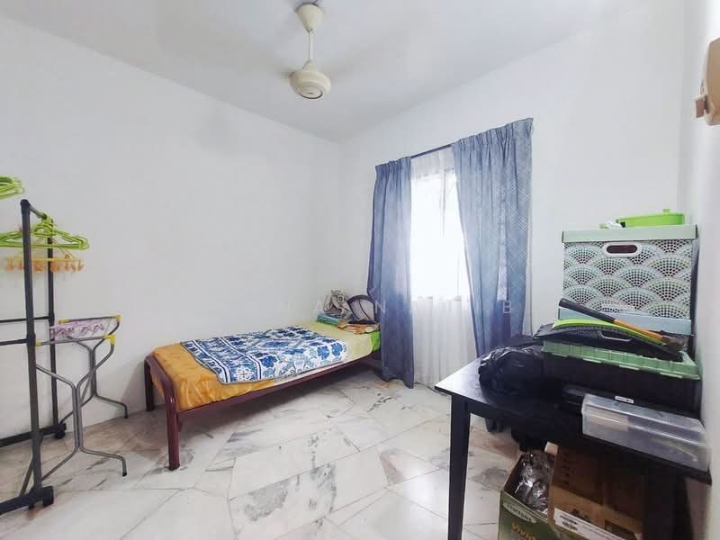 Pangsapuri untuk Dijual di Residensi Warnasari 1 - Ziana Najib - Bedroom - PropertyGuru.com.my
