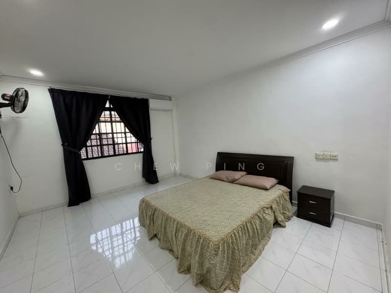 1.5-storey Terraced House for Rent in Taman Sri Setia (Johor Bahru) - Chew Ping - Bedroom - PropertyGuru.com.my