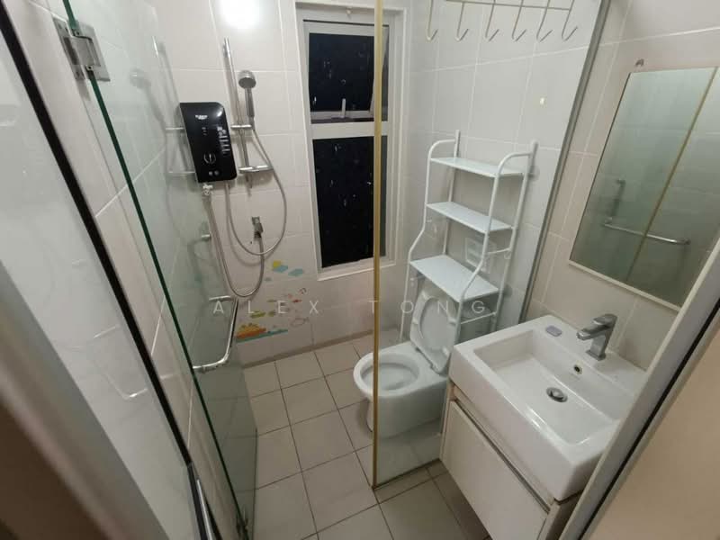 Service Residence for Sale at Suria Jelutong - Alex Tong - Bathroom - PropertyGuru.com.my