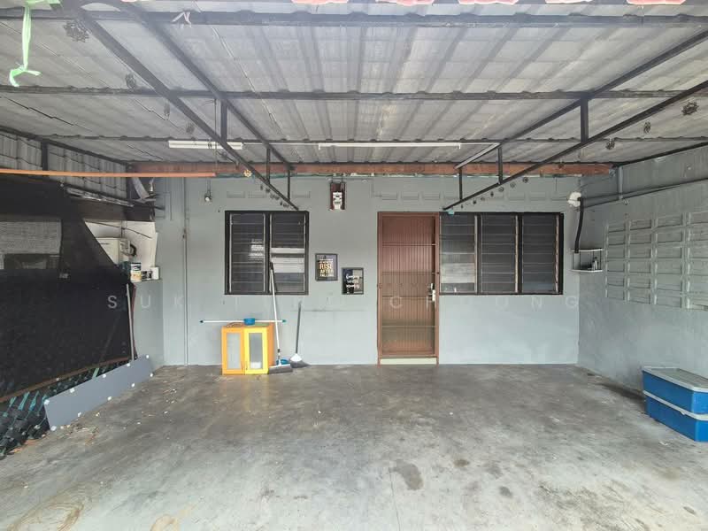 1-storey Terraced House for Sale in Taman Universiti (Skudai) - Suk Teng Choong - Exterior - PropertyGuru.com.my