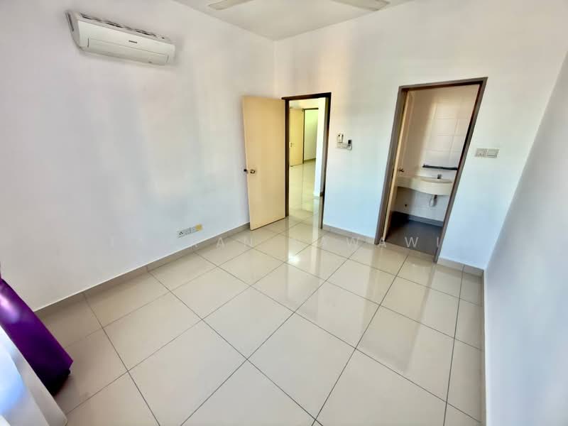 Service Residence for Sale at Platinum Lake PV 21 - Fauran Nawawi - Interior - PropertyGuru.com.my