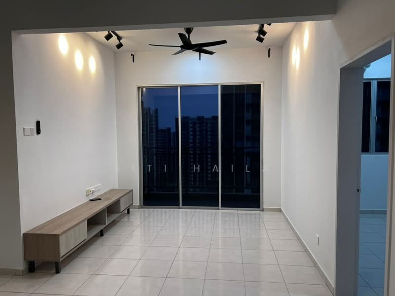 Kondominium untuk Disewa di Residensi Adelia 3 - Siti Haila - Living Room - PropertyGuru.com.my