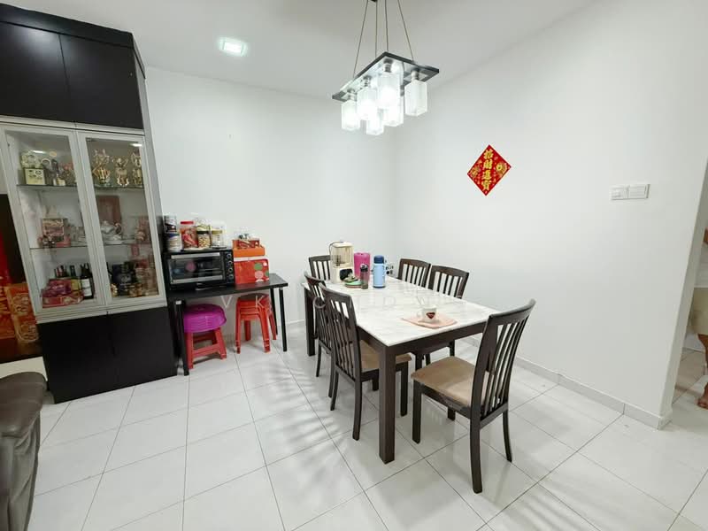 Rumah Teres 2 Tingkat untuk Dijual di Taman Setia Indah (Tebrau) - VK Chong - Dining Room - PropertyGuru.com.my