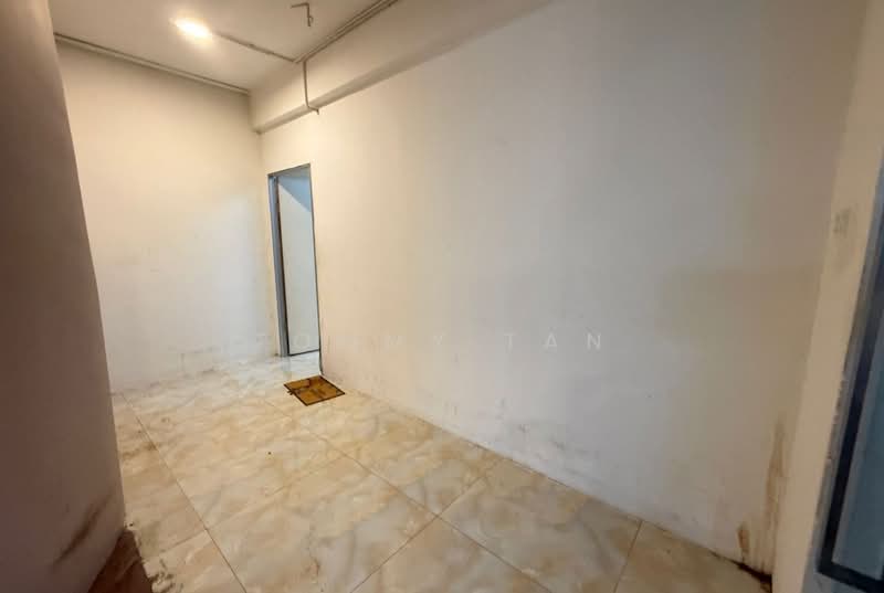 Kedai / Pejabat untuk Disewa di Mont Kiara (Kuala Lumpur) - TOMMY TAN - Entrance - PropertyGuru.com.my