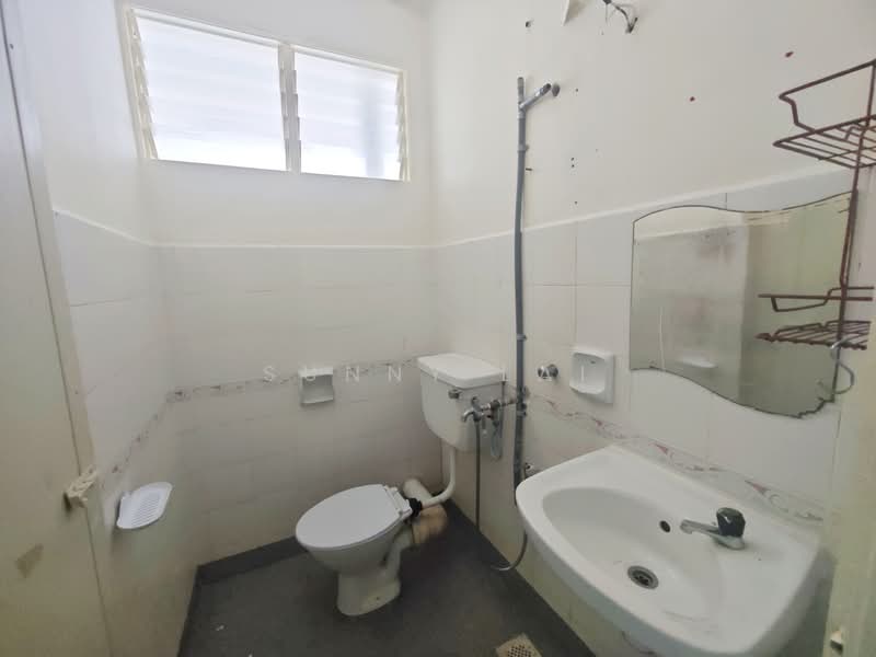 Apartment for Rent at Gambier Heights - Sunny Lai - Bathroom - PropertyGuru.com.my