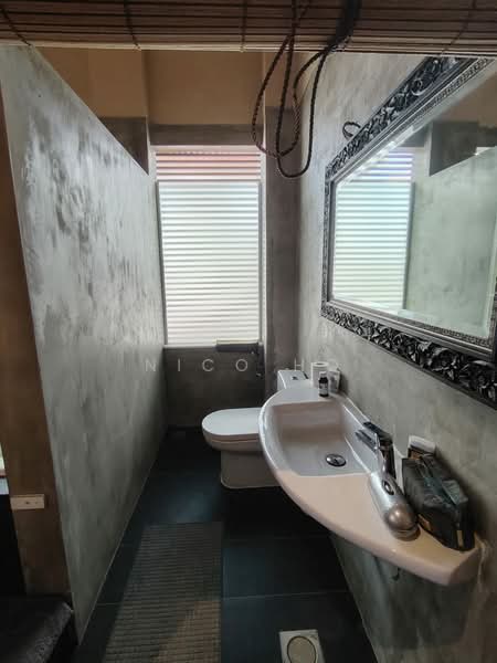 Rumah Teres 1.5 Tingkat untuk Dijual di Taman Setia Indah (Tebrau) - Nico Ho - Bathroom - PropertyGuru.com.my
