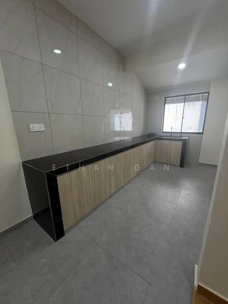 Rumah Teres 1.5 Tingkat untuk Dijual di Taman Perling (Perling) - Ethan Gan - Kitchen - PropertyGuru.com.my
