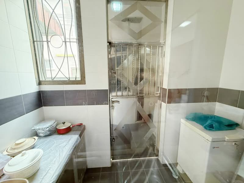 Rumah Teres 2 Tingkat untuk Dijual di Taman Setia Indah (Tebrau) - Nico Ho - Kitchen - PropertyGuru.com.my