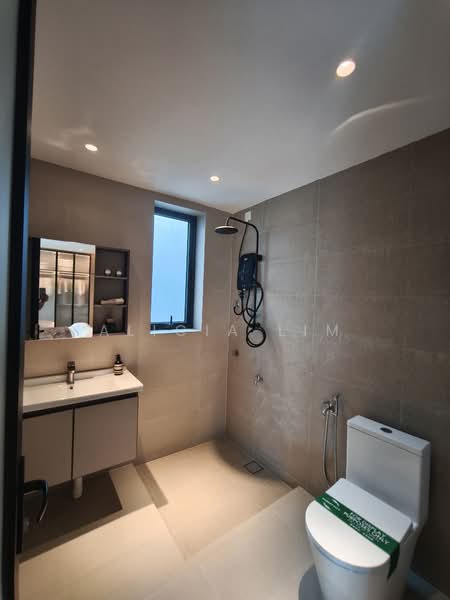 Rumah Kluster untuk Dijual di Iskandar Puteri (Nusajaya) (Johor) - Alicia Lim - Bathroom - PropertyGuru.com.my