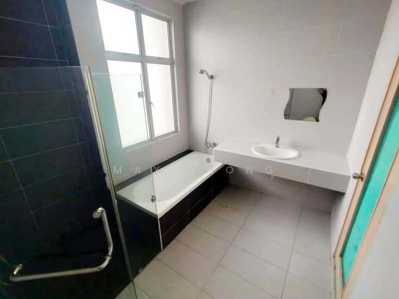 Semi-Detached House for Sale in Kempas (Johor Bahru) - May Chong - Bathroom - PropertyGuru.com.my