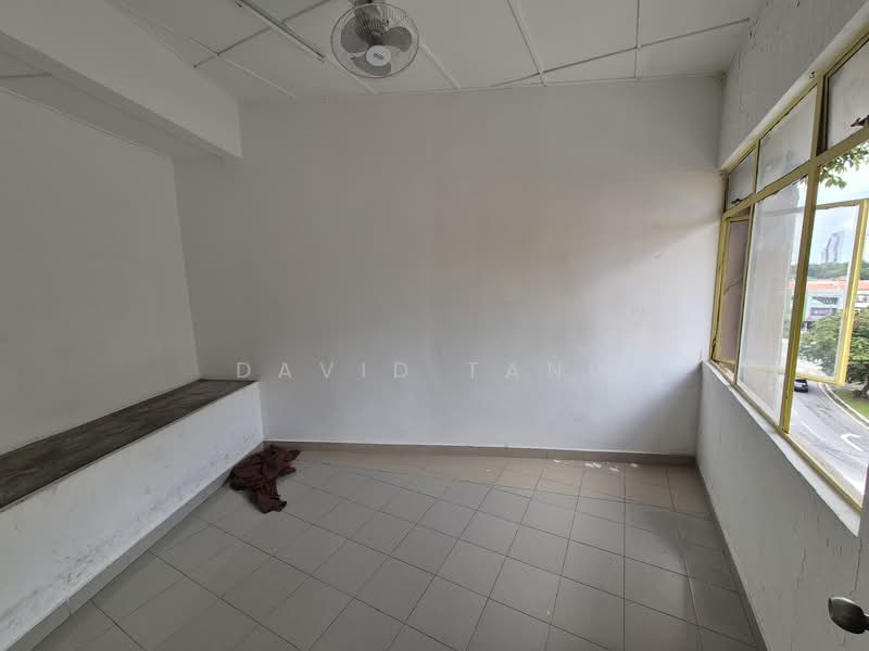 Shop / Office for Rent in Jalan Ipoh (Kuala Lumpur) - David Tang - Balcony - PropertyGuru.com.my