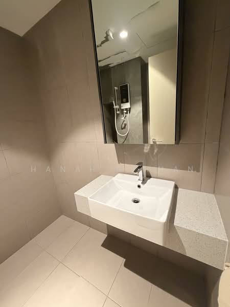 Servis Apartment untuk Disewa di Mossaz @ Empire City - Hanah Burhan - Bathroom - PropertyGuru.com.my