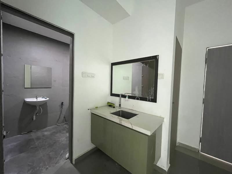 Shop for Rent in Setia Tropika (Johor Bahru) - Jace Loh - Bathroom - PropertyGuru.com.my