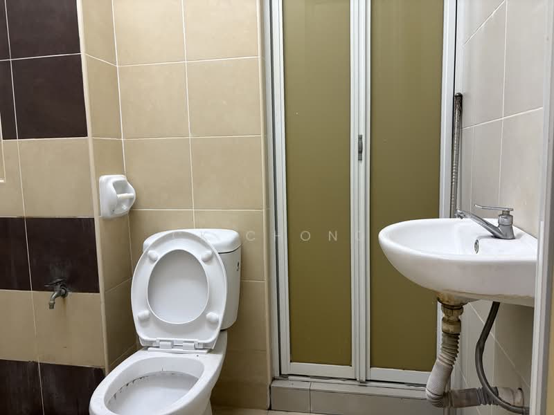 Rumah Teres untuk Disewa di Taman Cheras Idaman (Cheras) - CK Chong - Bathroom - PropertyGuru.com.my
