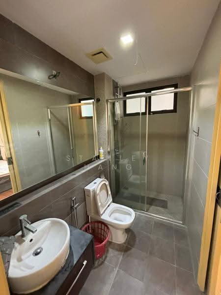 Service Residence for Sale at Isola - Stanley Hang - Bathroom - PropertyGuru.com.my