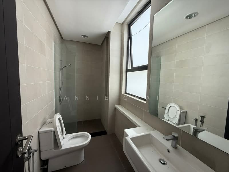 Terraced House for Sale in Medini (Iskandar Puteri (Nusajaya)) - Annie Chai - Bathroom - PropertyGuru.com.my