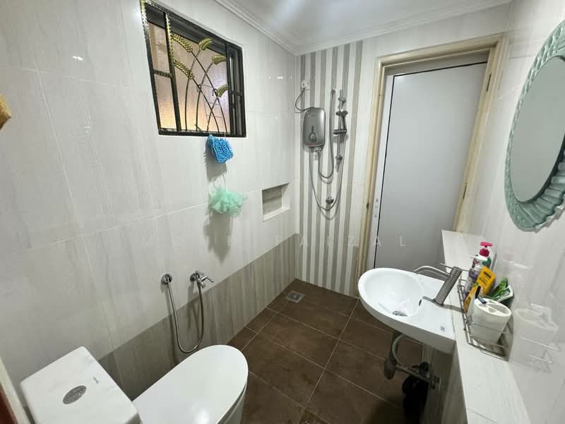 Rumah Teres 2 Tingkat untuk Dijual di Bandar Baru Bangi (Selangor) - Mohd Faizal - Bathroom - PropertyGuru.com.my
