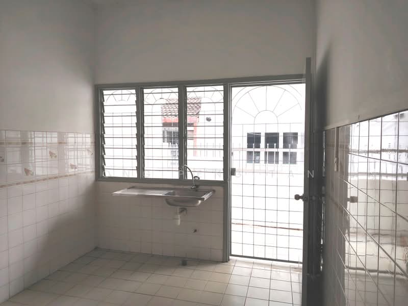 Rumah Teres 1.5 Tingkat untuk Dijual di Subang Jaya (Selangor) - Agnes Tan - Kitchen - PropertyGuru.com.my