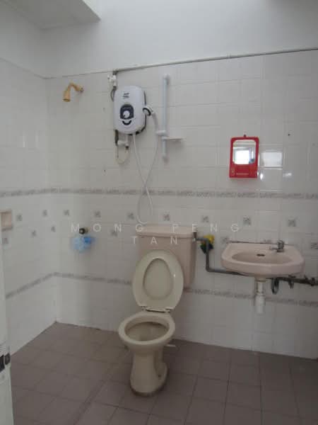 Rumah Teres 1.5 Tingkat untuk Dijual di Subang Jaya (Selangor) - Agnes Tan - Bathroom - PropertyGuru.com.my
