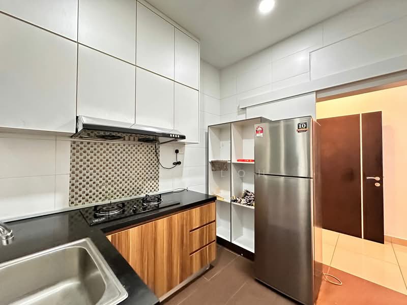 Kondominium untuk Disewa di M Condominium @ Larkin - Jace Loh - Kitchen - PropertyGuru.com.my