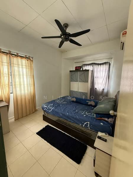 Townhouse for Sale in Taman Tampoi Indah (Tampoi) - Venica For - Bedroom - PropertyGuru.com.my