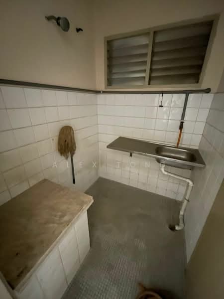 Shop for Rent in Sea Park (Petaling Jaya) - Alex Tong - Interior - PropertyGuru.com.my