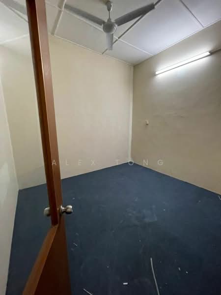 Shop for Rent in Sea Park (Petaling Jaya) - Alex Tong - Interior - PropertyGuru.com.my