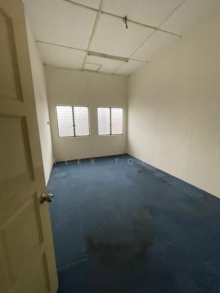Shop for Rent in Sea Park (Petaling Jaya) - Alex Tong - Interior - PropertyGuru.com.my