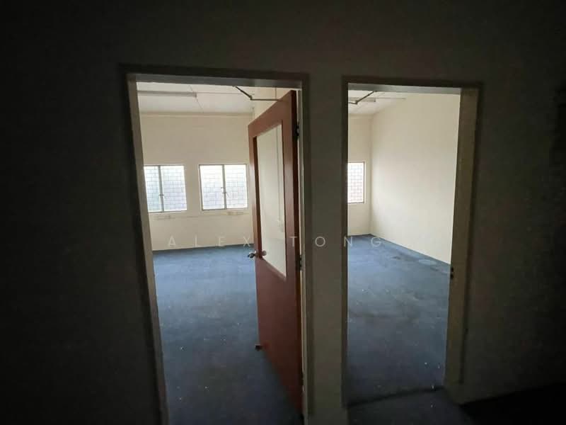 Shop for Rent in Sea Park (Petaling Jaya) - Alex Tong - Interior - PropertyGuru.com.my