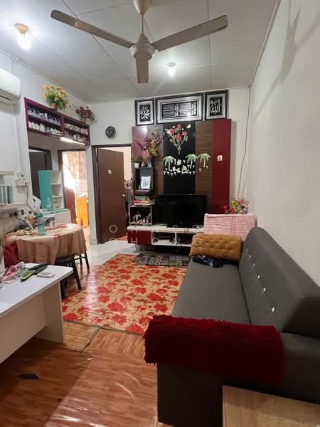 Flat for Sale at Taman Seri Orkid - Johnson Chong - Living Room - PropertyGuru.com.my
