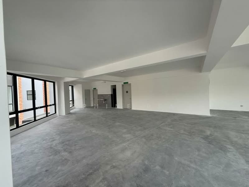 Shop for Rent in Bandar Gamuda Gardens (Rawang) - Josephine Pea LS - Interior - PropertyGuru.com.my