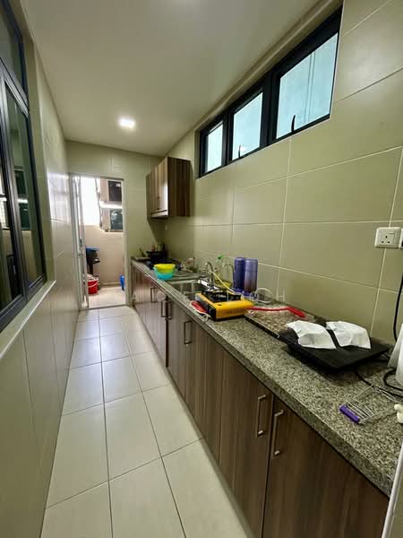 Servis Apartment untuk Disewa di D'Secret Garden (Pangsapuri Kempas Indah) - Jace Loh - Kitchen - PropertyGuru.com.my