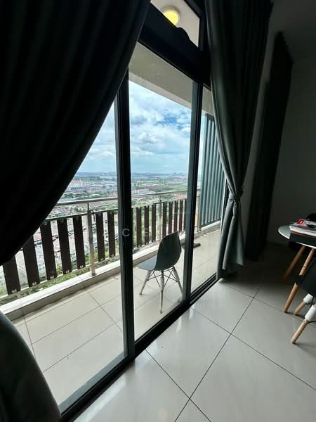 Servis Apartment untuk Disewa di D'Secret Garden (Pangsapuri Kempas Indah) - Jace Loh - Balcony - PropertyGuru.com.my