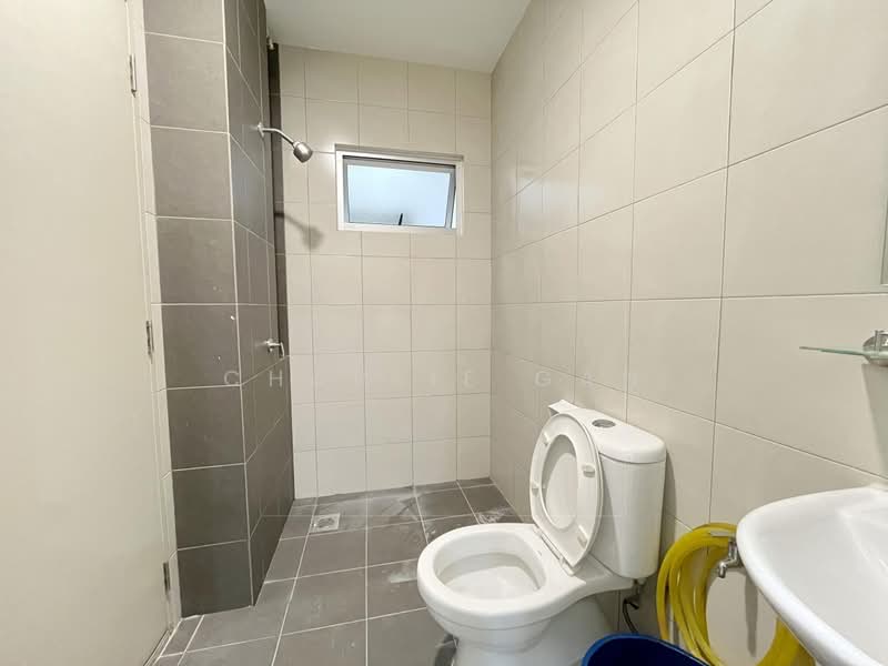 2-storey Terraced House for Sale in Kota Kemuning (Shah Alam) - Charlie Gan - Bathroom - PropertyGuru.com.my