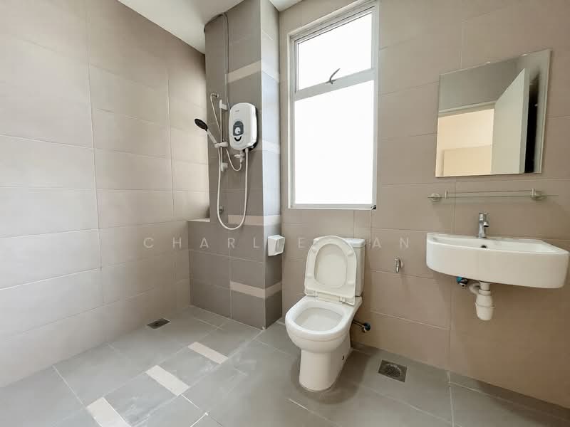 2-storey Terraced House for Sale in Kota Kemuning (Shah Alam) - Charlie Gan - Bathroom - PropertyGuru.com.my