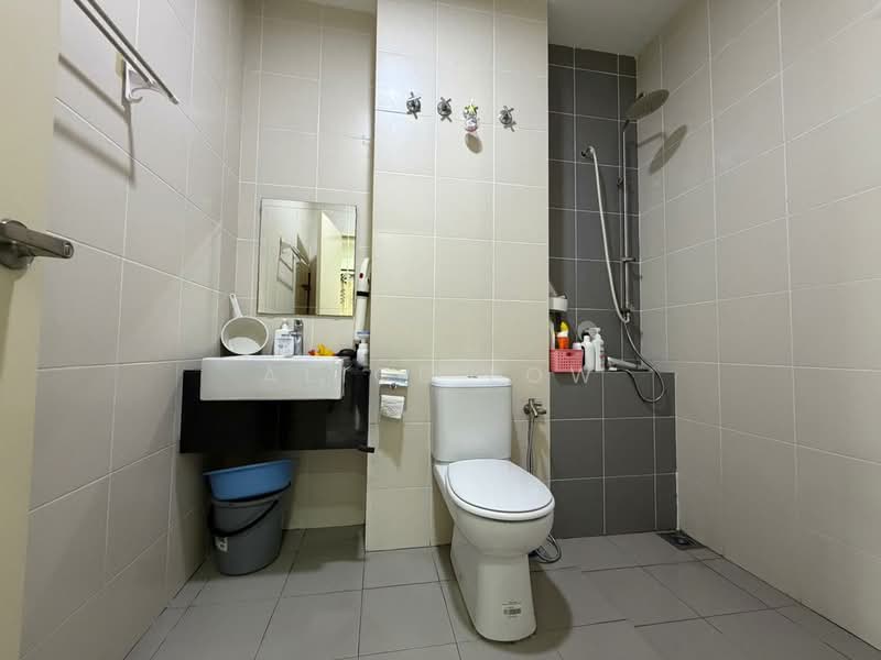 Semi-Detached House for Rent in Rawang (Selangor) - Alice Low - Bathroom - PropertyGuru.com.my