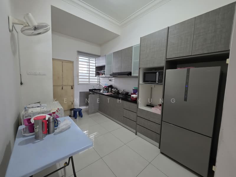 2-storey Terraced House for Sale in Permatang Pasir (Permatang Pauh) - Kenneth Kung - Kitchen - PropertyGuru.com.my