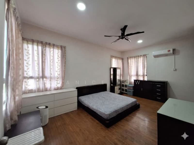 Rumah Berkembar untuk Dijual di Taman Aman Sari (Bandar Kinrara) - Shanice Low - Bedroom - PropertyGuru.com.my