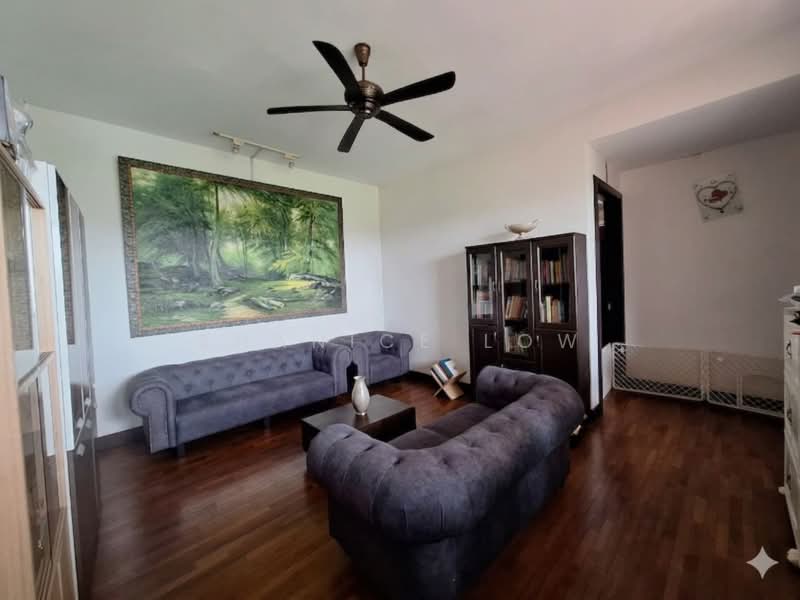 Rumah Berkembar untuk Dijual di Taman Aman Sari (Bandar Kinrara) - Shanice Low - Living Room - PropertyGuru.com.my