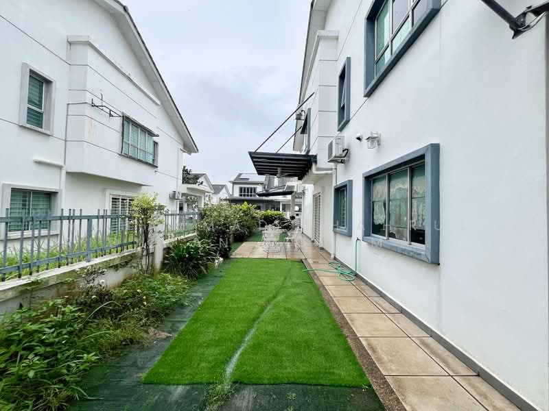 Semi-Detached House for Sale in Taman Saujana Emas (Kajang) - Muhammad Shahrul Ridhwan Mehamad Nasir - Exterior - PropertyGuru.com.my