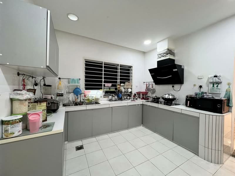 Semi-Detached House for Sale in Taman Saujana Emas (Kajang) - Muhammad Shahrul Ridhwan Mehamad Nasir - Kitchen - PropertyGuru.com.my