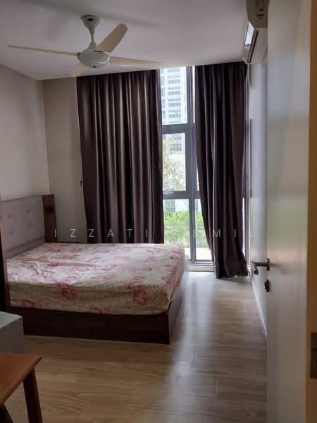 Kondominium untuk Dijual di Lakefront Residence - Izzati Ismil - Bedroom - PropertyGuru.com.my