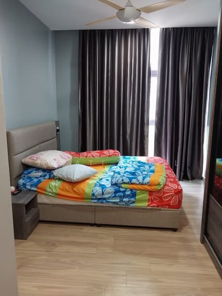 Kondominium untuk Dijual di Lakefront Residence - Izzati Ismil - Bedroom - PropertyGuru.com.my