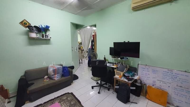Rumah Berkembar untuk Dijual di Desa Pinggiran Putra (Dengkil) - Ahmad Fadlee - PropertyGuru.com.my