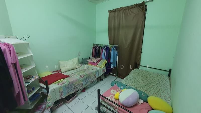 Rumah Berkembar untuk Dijual di Desa Pinggiran Putra (Dengkil) - Ahmad Fadlee - PropertyGuru.com.my
