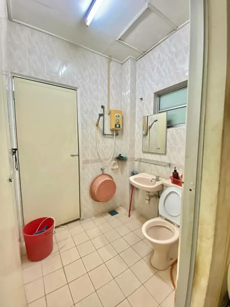 Rumah Banglo untuk Dijual di Shah Alam (Selangor) - Mohd Faizal - Bathroom - PropertyGuru.com.my