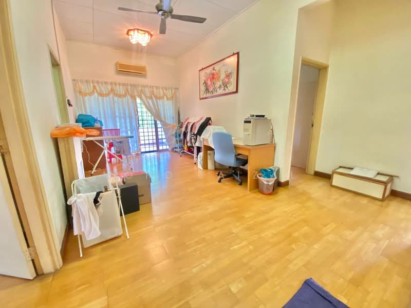 Rumah Banglo untuk Dijual di Shah Alam (Selangor) - Mohd Faizal - Living Room - PropertyGuru.com.my