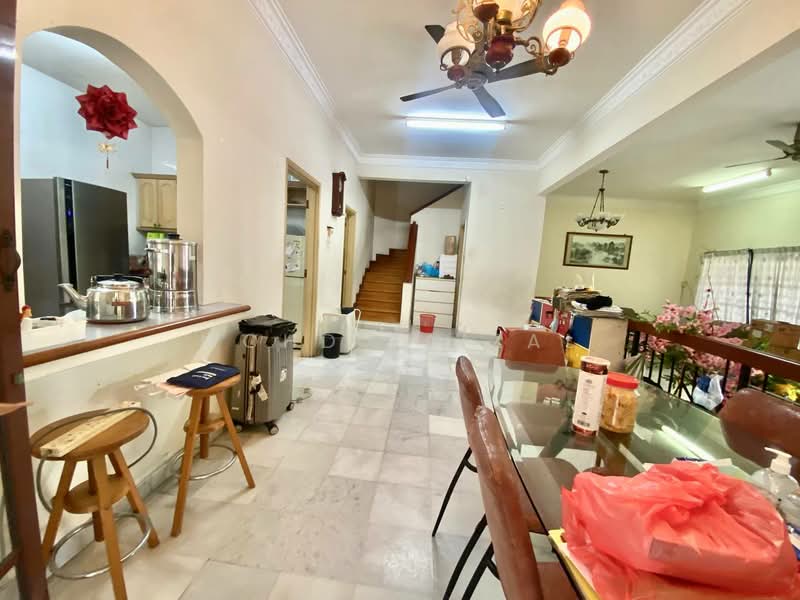 Rumah Banglo untuk Dijual di Shah Alam (Selangor) - Mohd Faizal - Living Room - PropertyGuru.com.my