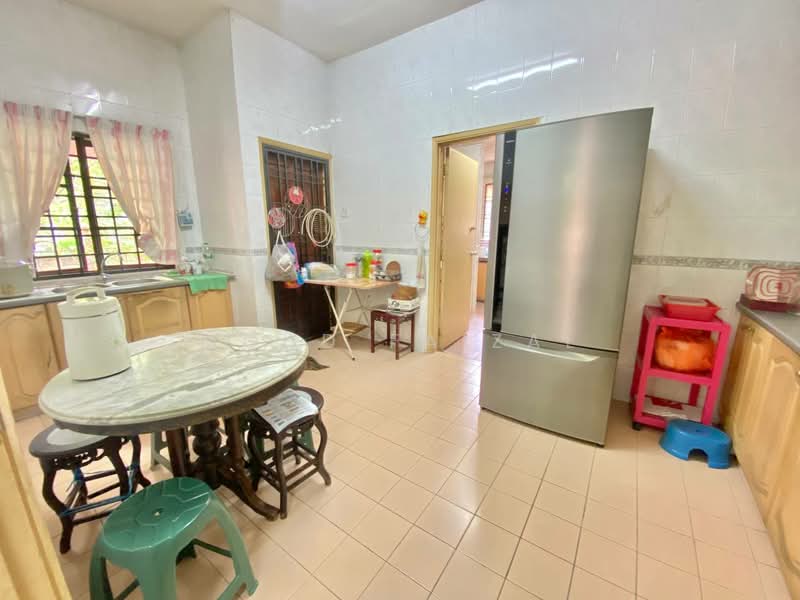 Rumah Banglo untuk Dijual di Shah Alam (Selangor) - Mohd Faizal - Kitchen - PropertyGuru.com.my