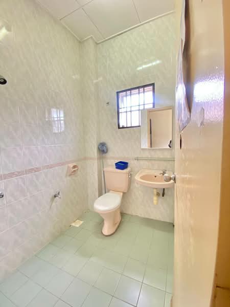 Rumah Banglo untuk Dijual di Shah Alam (Selangor) - Mohd Faizal - Bathroom - PropertyGuru.com.my